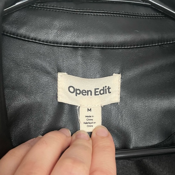 Black Cropped Leather Jacket - Picture 3 of 3